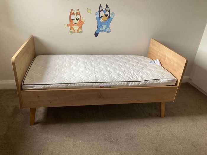 Silver Cross Westport Cot Bed + Mattress