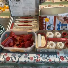 Cake Boss fondant tools and Jamie Oliver cookie cutters