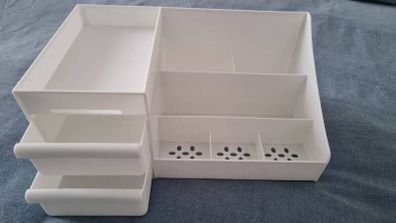 makeup organizer