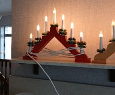 Xmas bridge candles