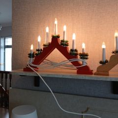 Xmas bridge candles
