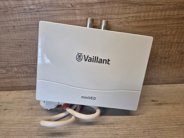 Vaillant miniVED H 3/3 N Hydraulic Small Tankless Water Heater [Energy Class A]