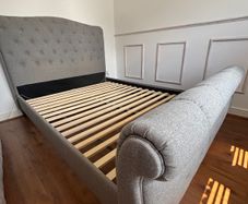Button back king size bed