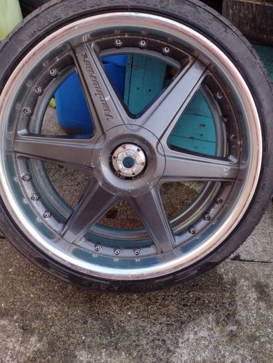 19inch Racing Hart alloys