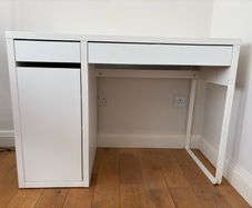 IKEA MICKE Office Desk, White 105 x 50 cm