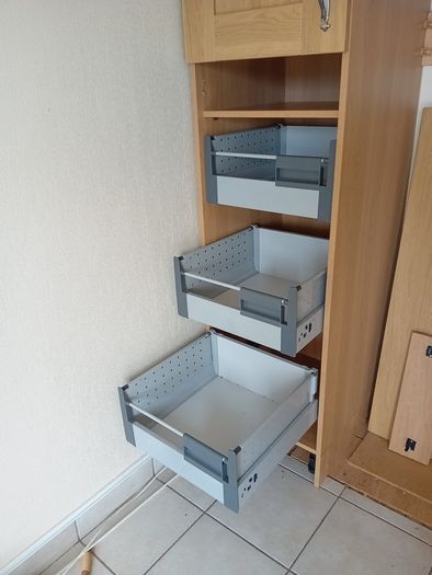 Kitchen drawers