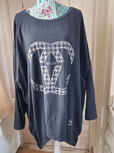 Navy Top