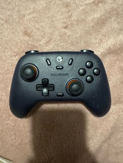 Gaming controller