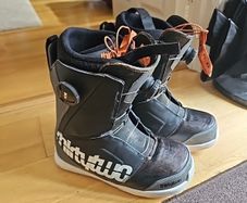 snowboard boots