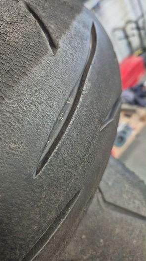 Bridgestone S23 180/55/17