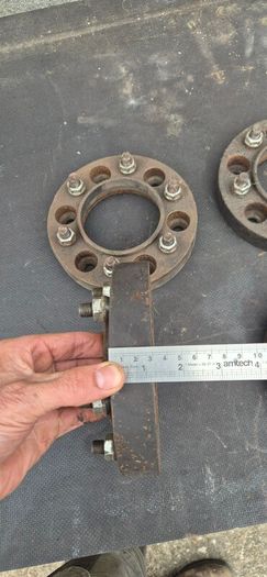 30mm wheel spaces for toyota hilux