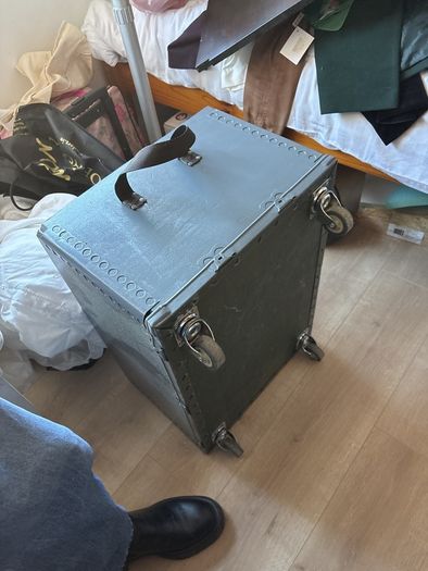 storage box on castors