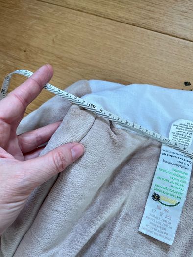 Beige velvet baby cot bumper