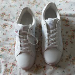 Brand New Men's Fila Trainers