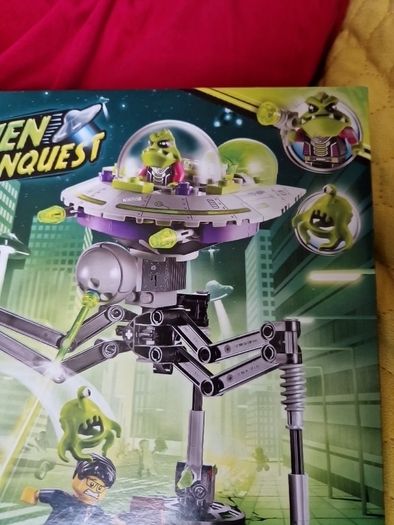 LEGO Alien Conquest Tripod Invader (7051) free shipping