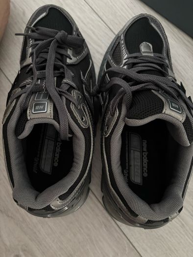 New Balance 1906R