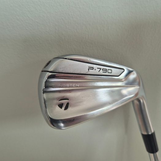 TaylorMade P790 4-PW tungsten RH irons