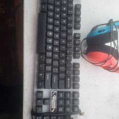headset and keyboard