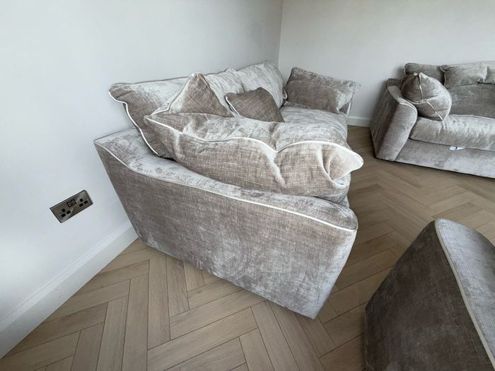 Brand New EZ Living Leo 4 Seater Sofa  Kairo Stone Delivered This Week)