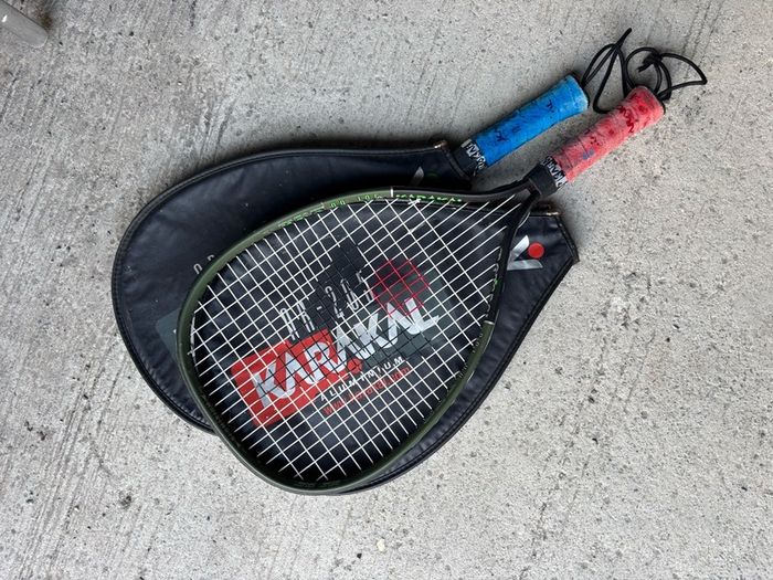 2 Karakal paddles