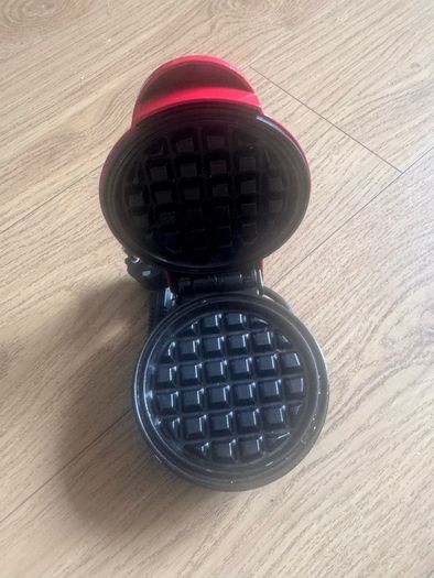 Waffle maker