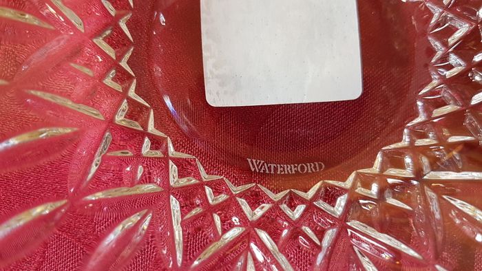 New In Box Waterford Crystal Lismore Pattern 6 Inch Essence Ellipse Bowl