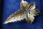 Vintage Silver Tone Marcasite Maple Leaf Brooch