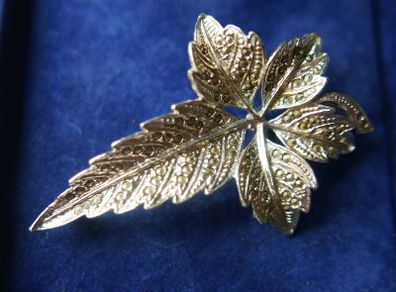 Vintage Silver Tone Marcasite Maple Leaf Brooch