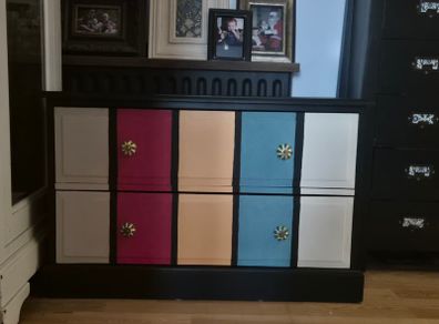 Painted set of drawers