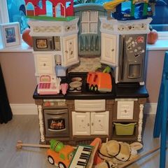 FREE Mixed Children's toys