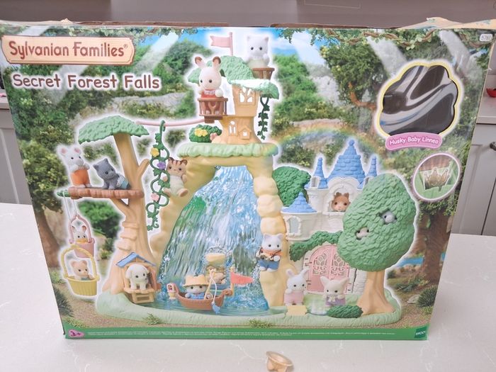 Sylvanian families secret forest falls