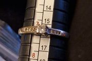 9ct 14ct gold rings &amp; gold