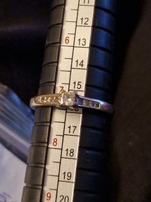 9ct 14ct gold rings & gold