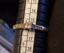 9ct 14ct gold rings & gold