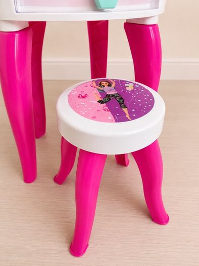 Barbie vanity table