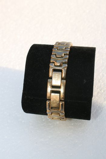 Guess Ladies  Watch (fresh battery works fine)