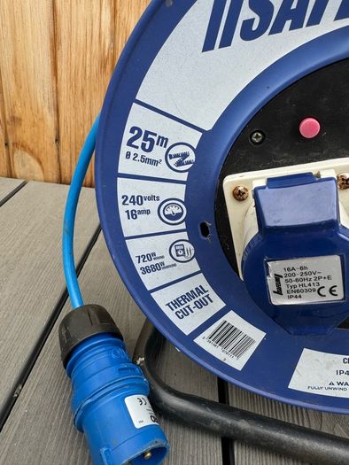 Safeline Blue Artic Cable Reel With 16 Amp Plug - 25Metre