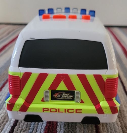 Nikko UK Rush and Rescue 12" - 30 cm Police Flashing SUV Car