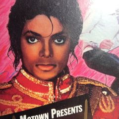 MOWTOWN PRESENTS  Michael Jackson The Legend Continues VHS