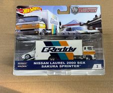 Nissan Laurel 2000 SGX & Sakura Sprinter Team Transporter Hot Wheels