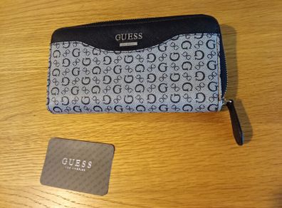 Guess Brand Ladies Purse / Wallet.