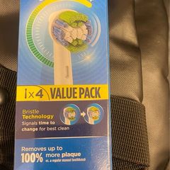 Oral B Braun Brush Heads Precision clean brand new