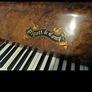Piano vintage beautiful piece. Image 7