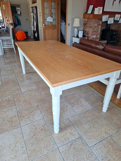 Kitchen table