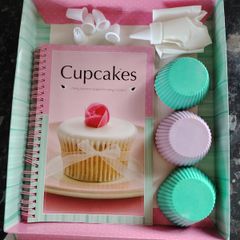Cupcakes Baking Kit