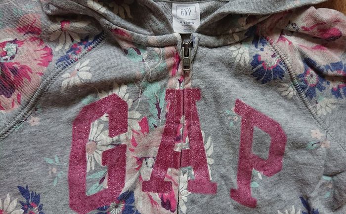 Gap Hoodie. Age 3-4