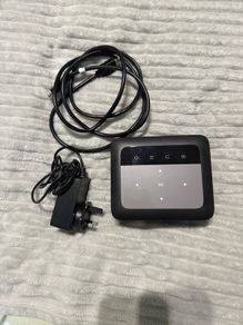 Philips NeoPix 110 Projector (NPX110) + HDMI Cable + Power Adapter+ Remote control