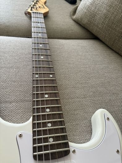 electric guitar for sale with carry case.