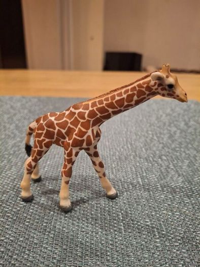 Schleich Giraffe Calf