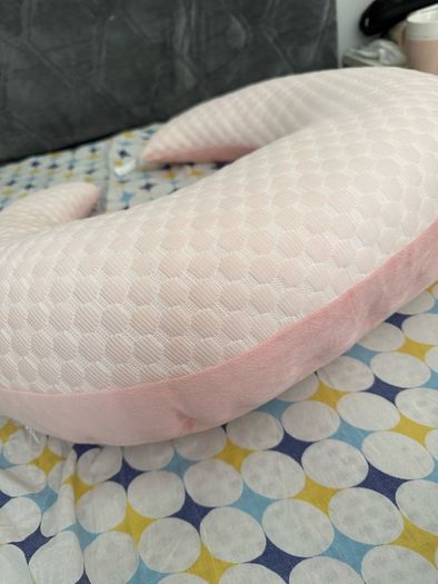 feeding pillow